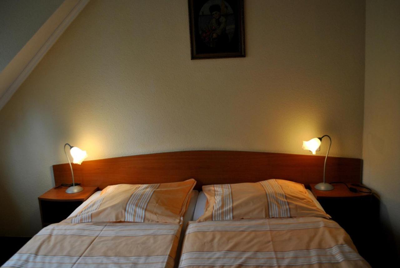 Barokk Antik Guest House Kecskemét Camera foto